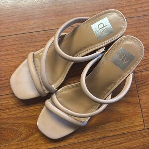 DV women’s Sandals
